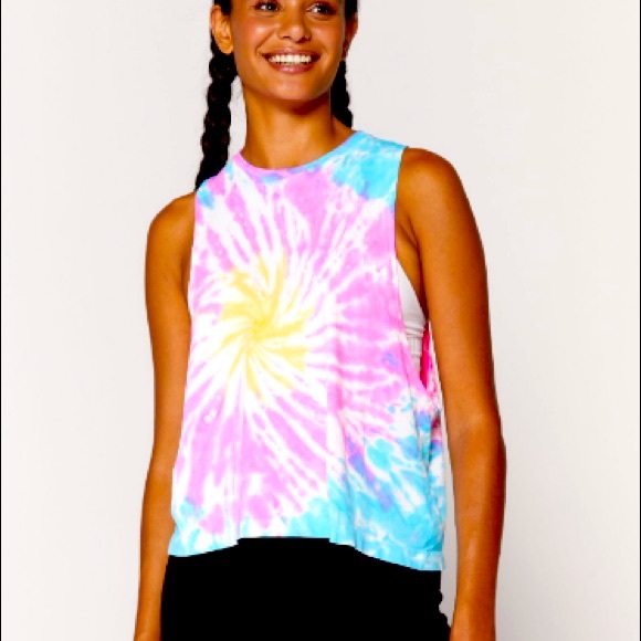 Active Flow Tank Top Sunburst Tie Dye -BNWT - Picture 1 of 5